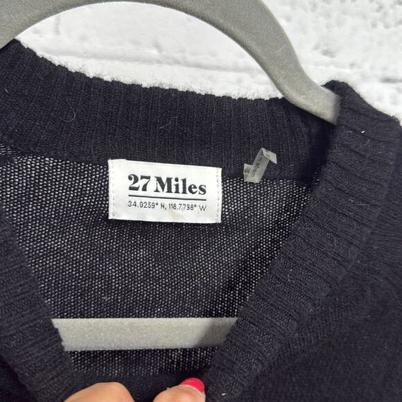 Black Sweater with Colorful Planet Design - 27 Miles Cashmere - Worn Once Medium - Picture 2 of 3